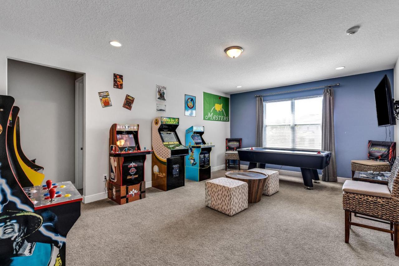 Spacious 8 Bdr Family Home With Arcades And Free Pool Heat ออร์ลันโด ภายนอก รูปภาพ